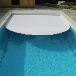 Volets de sécurité piscine