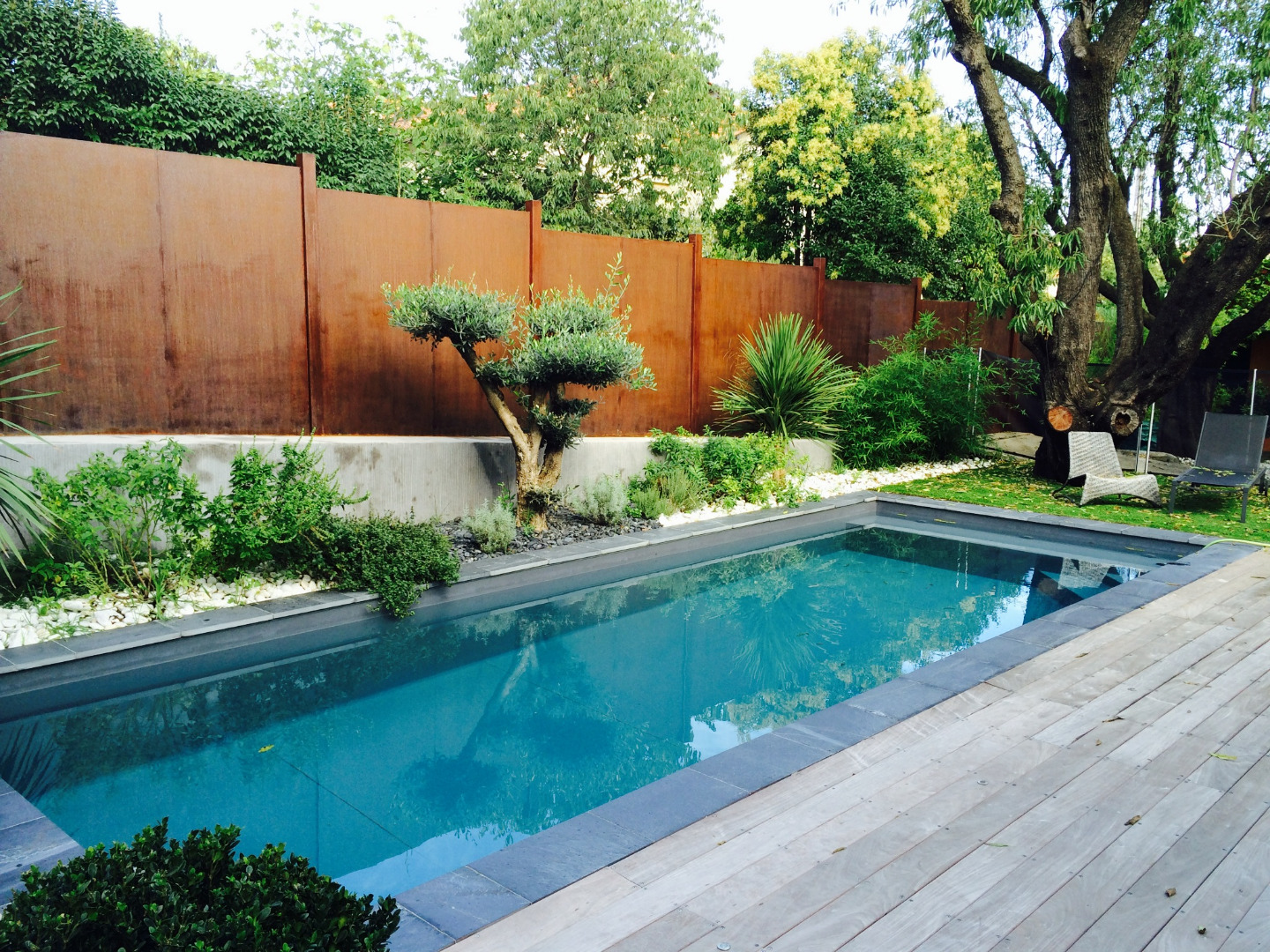 Piscine traditionnelle en béton