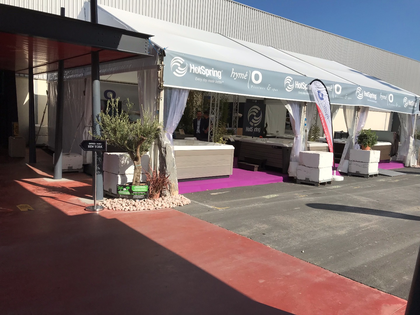 Stand extérieur spa Foire de Montpellier